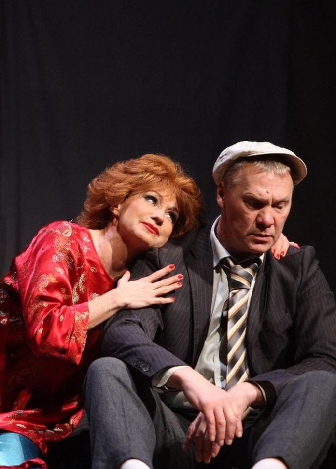 Спектакль «Любовь и голуби»