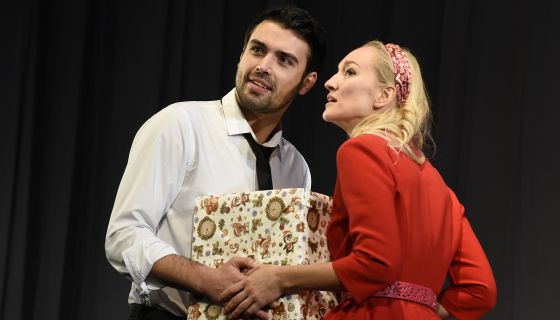 Спектакль «Убегая от тебя»