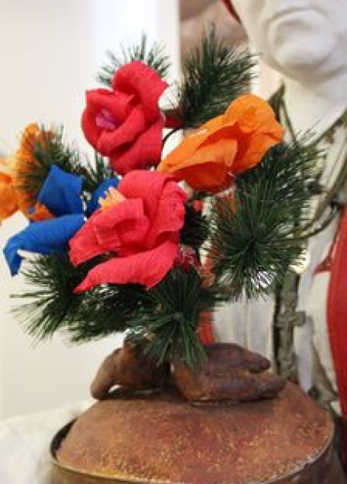 Две ветки одного дерева