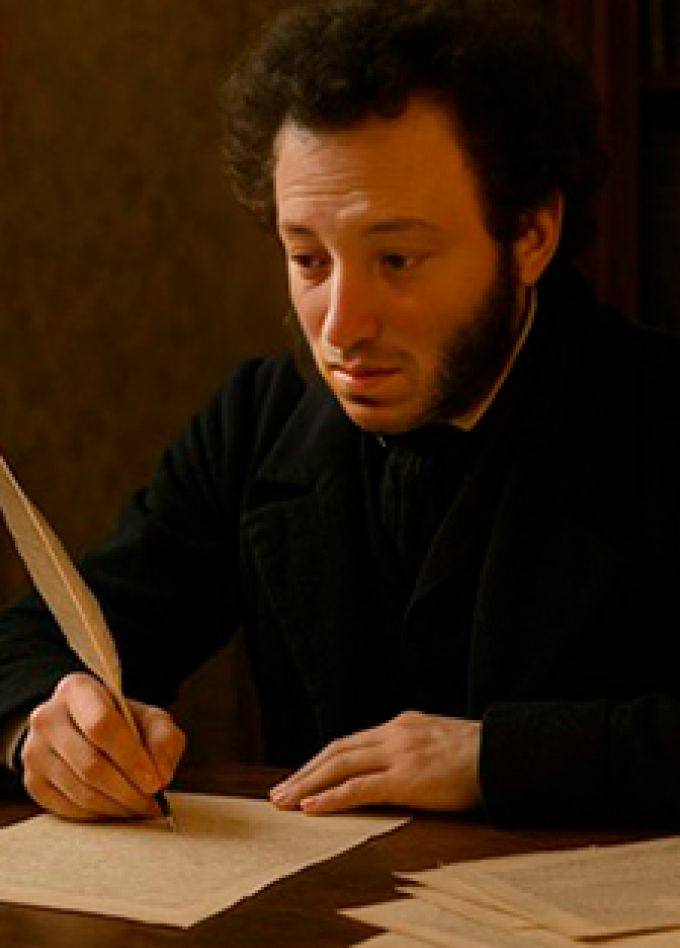 Мы по нему сверяем чувства. Час поэзии